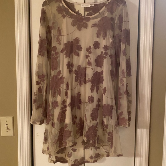 Blu Pepper Tops - Blu pepper sheer tunic length top
